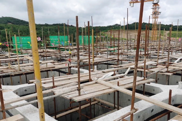 歐西建材為您分享PVC防水卷材滿粘法施工工藝！